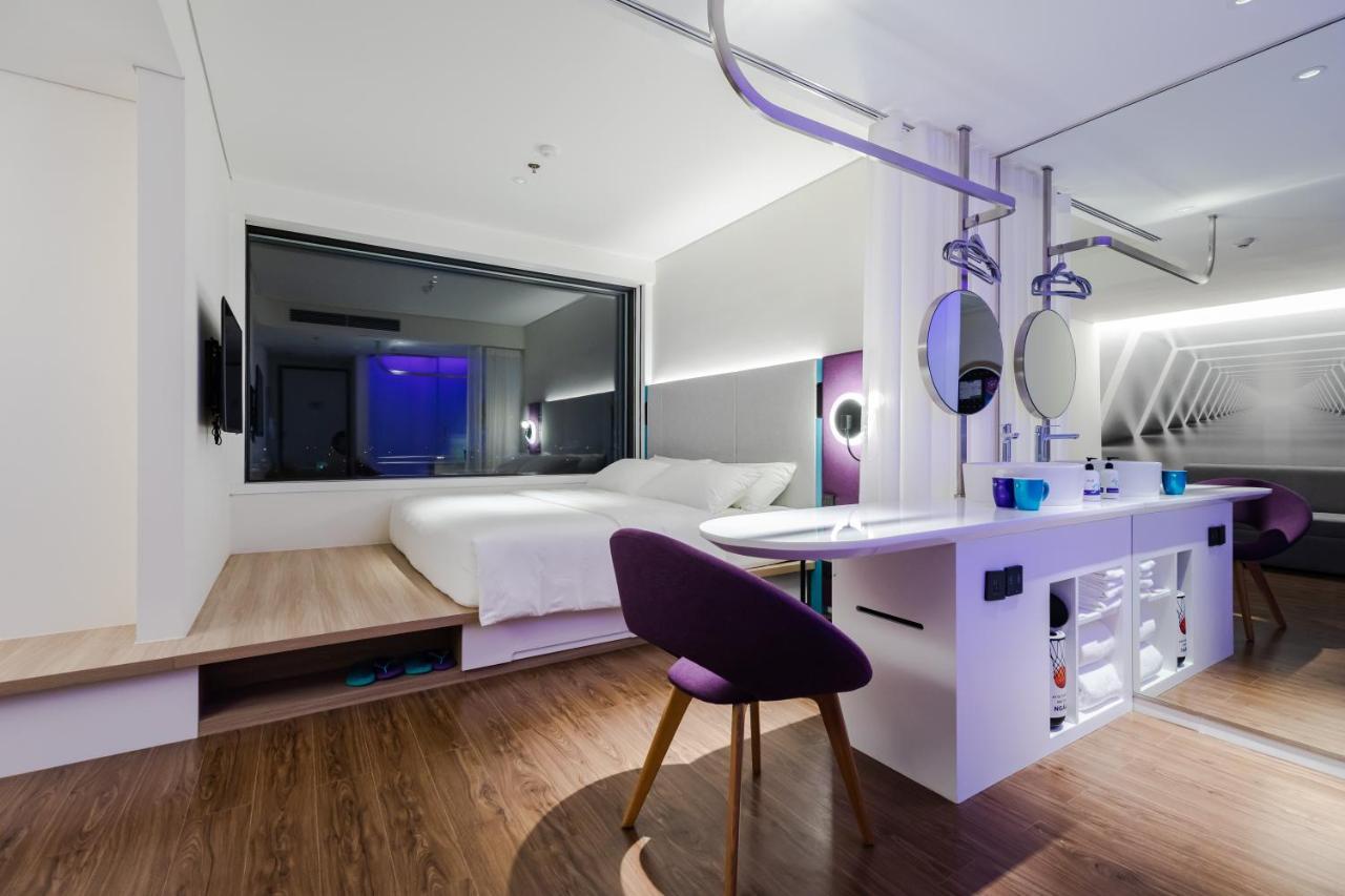 Tru By Hilton Nam Dinh City Centre Eksteriør bilde
